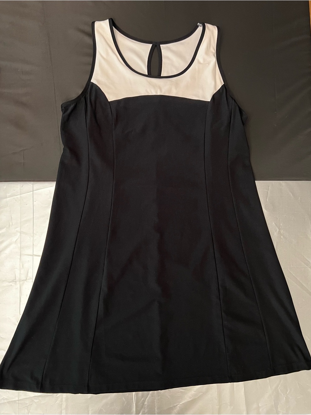 Black and White Sleeveless A-Line Sports Dress